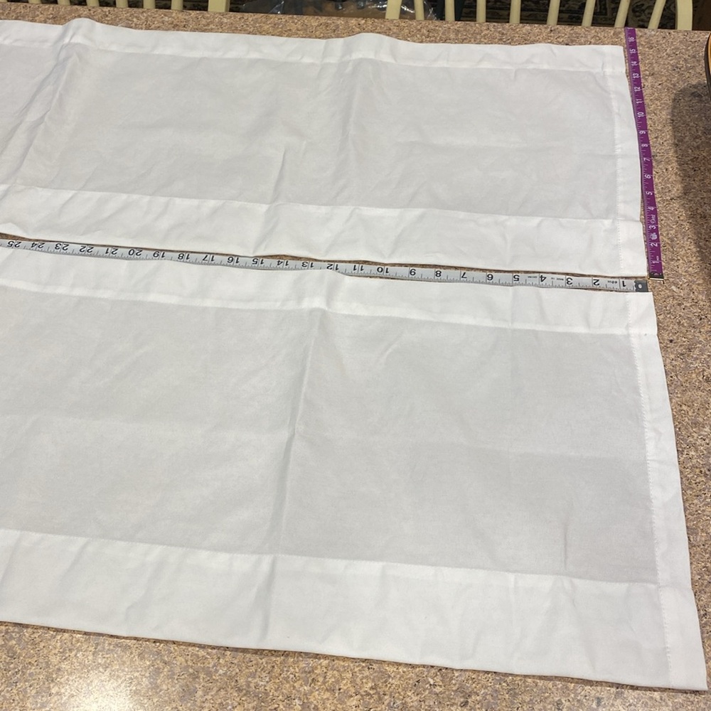 2 Room Essentials White Valances Curtains - Picture 10 of 17